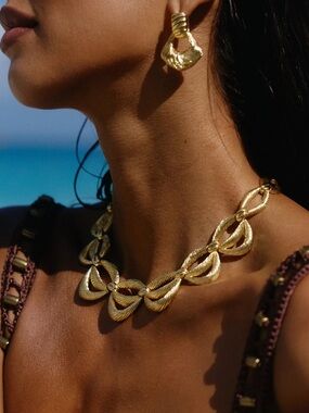 NWT Bydee ZAVANNA NECKLACE